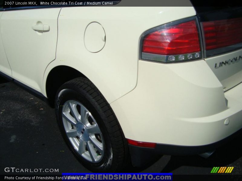 White Chocolate Tri Coat / Medium Camel 2007 Lincoln MKX