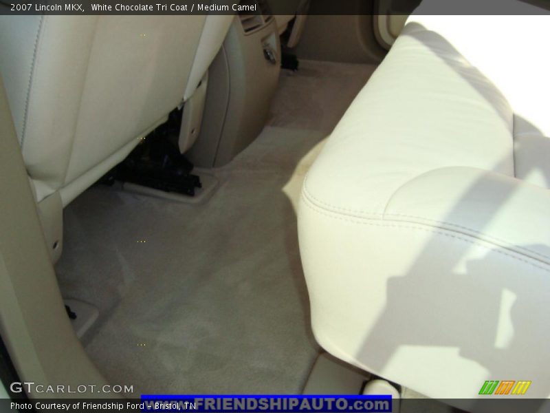 White Chocolate Tri Coat / Medium Camel 2007 Lincoln MKX