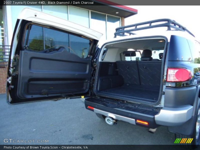Black Diamond / Dark Charcoal 2007 Toyota FJ Cruiser 4WD