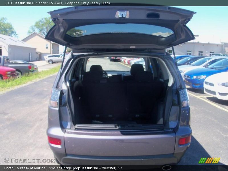 Graphite Gray Pearl / Black 2010 Mitsubishi Outlander ES 4WD