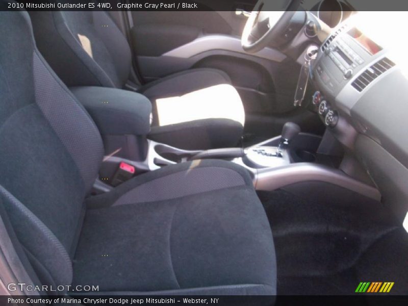 Graphite Gray Pearl / Black 2010 Mitsubishi Outlander ES 4WD