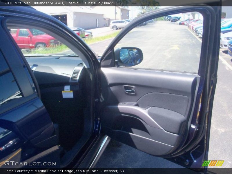 Cosmic Blue Metallic / Black 2010 Mitsubishi Outlander SE 4WD