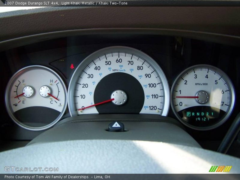 Light Khaki Metallic / Khaki Two-Tone 2007 Dodge Durango SLT 4x4