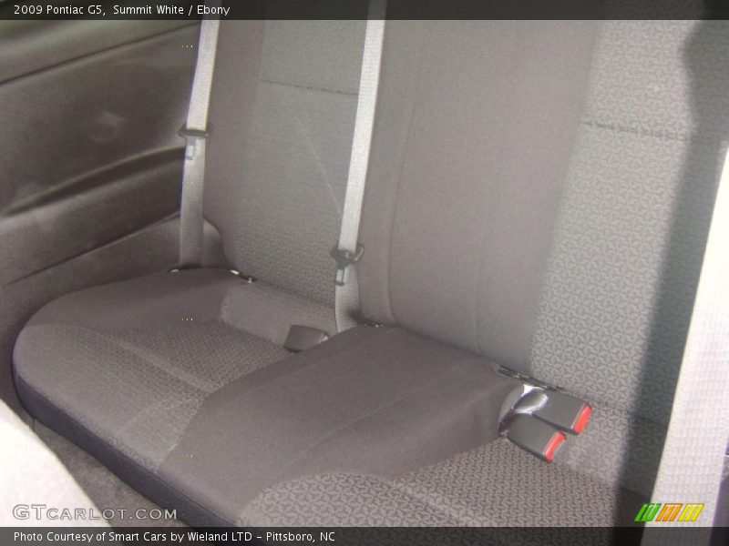 Summit White / Ebony 2009 Pontiac G5