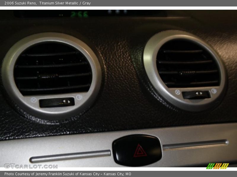Titanium Silver Metallic / Gray 2006 Suzuki Reno