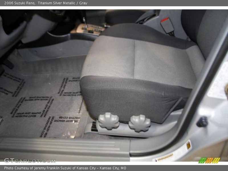 Titanium Silver Metallic / Gray 2006 Suzuki Reno