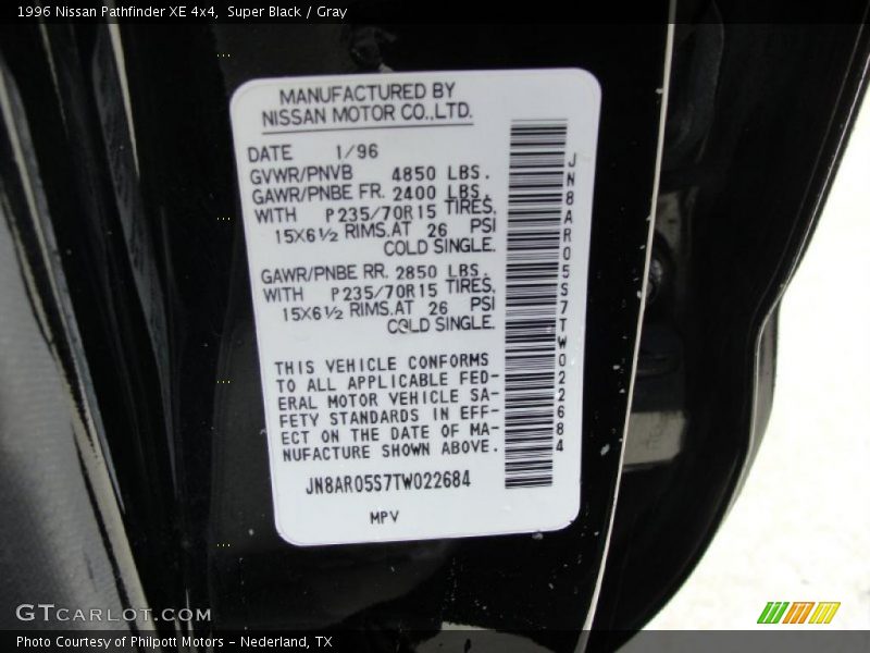 Super Black / Gray 1996 Nissan Pathfinder XE 4x4