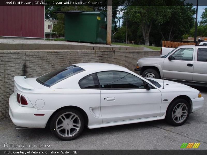 Crystal White / Medium Graphite 1996 Ford Mustang GT Coupe