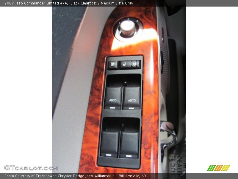 Black Clearcoat / Medium Slate Gray 2007 Jeep Commander Limited 4x4