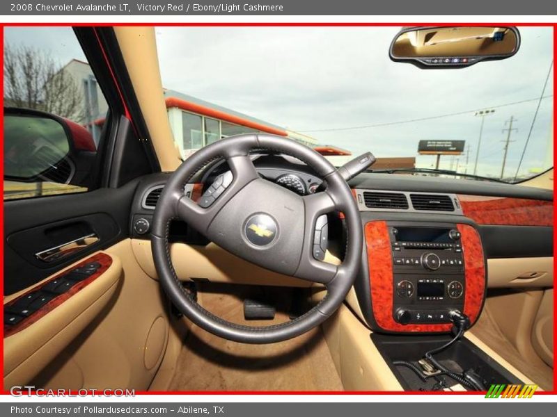 Victory Red / Ebony/Light Cashmere 2008 Chevrolet Avalanche LT