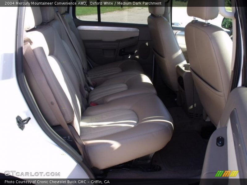 Oxford White / Medium Dark Parchment 2004 Mercury Mountaineer Convenience AWD