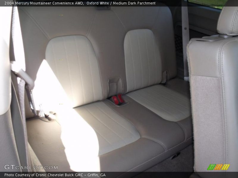 Oxford White / Medium Dark Parchment 2004 Mercury Mountaineer Convenience AWD