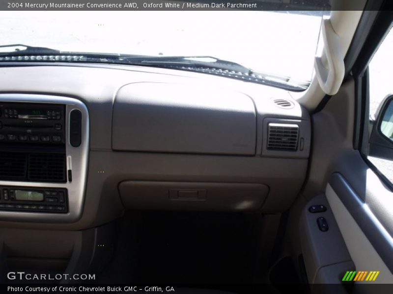 Oxford White / Medium Dark Parchment 2004 Mercury Mountaineer Convenience AWD