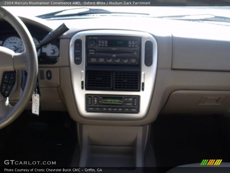 Oxford White / Medium Dark Parchment 2004 Mercury Mountaineer Convenience AWD