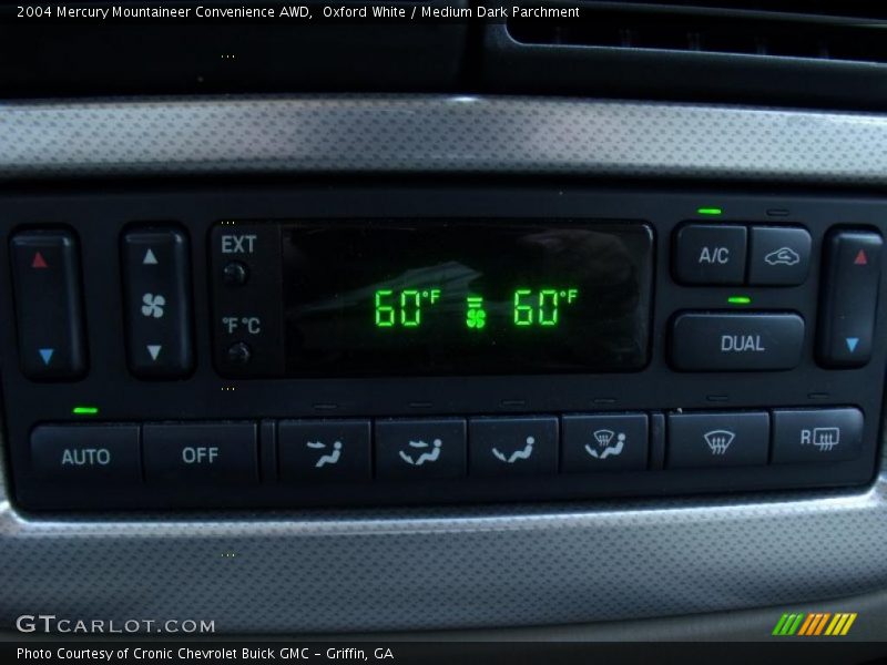 Oxford White / Medium Dark Parchment 2004 Mercury Mountaineer Convenience AWD