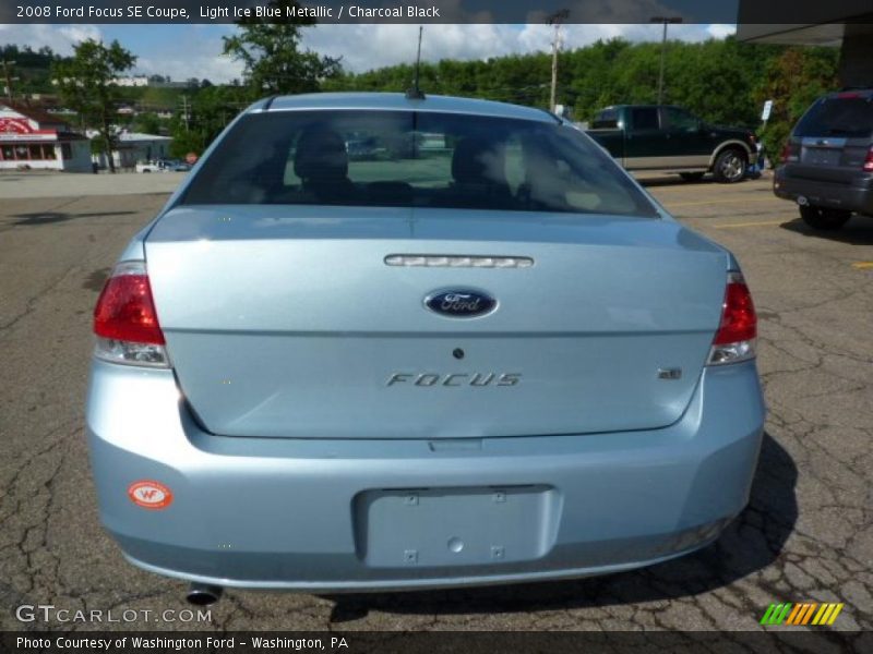 Light Ice Blue Metallic / Charcoal Black 2008 Ford Focus SE Coupe