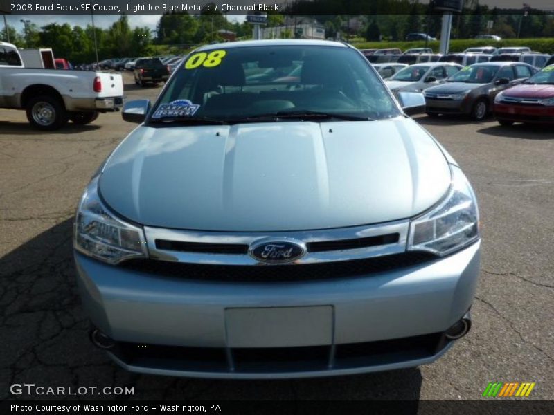 Light Ice Blue Metallic / Charcoal Black 2008 Ford Focus SE Coupe