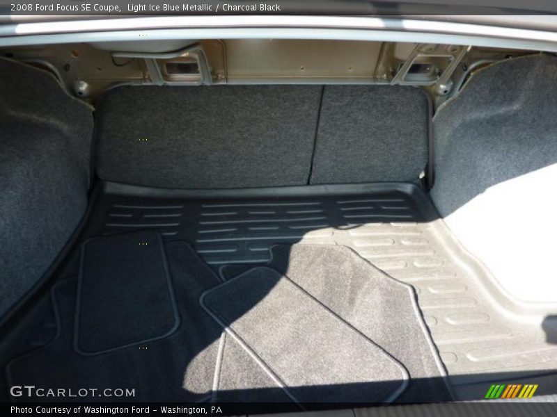 Light Ice Blue Metallic / Charcoal Black 2008 Ford Focus SE Coupe