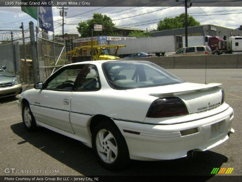 Bright White / Grey 1995 Pontiac Grand Am GT