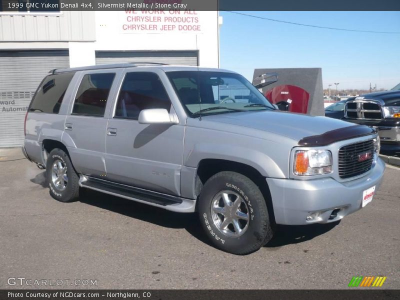 Silvermist Metallic / Stone Gray 1999 GMC Yukon Denali 4x4