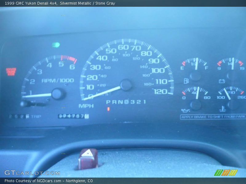 Silvermist Metallic / Stone Gray 1999 GMC Yukon Denali 4x4