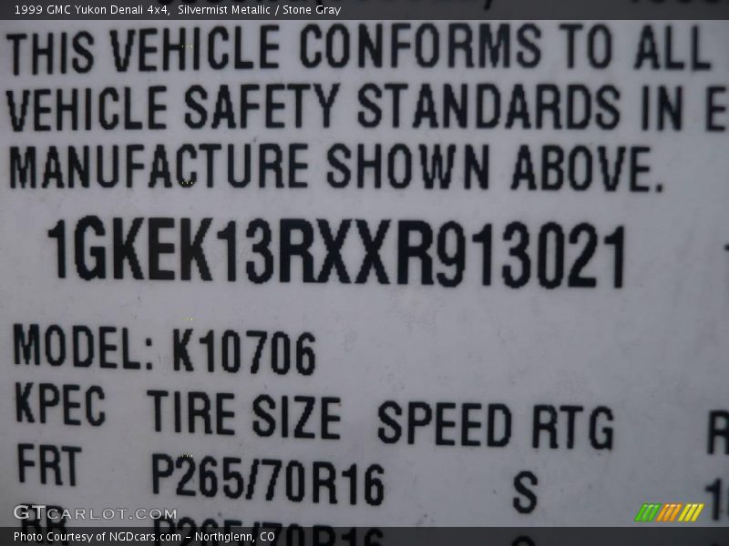 Silvermist Metallic / Stone Gray 1999 GMC Yukon Denali 4x4