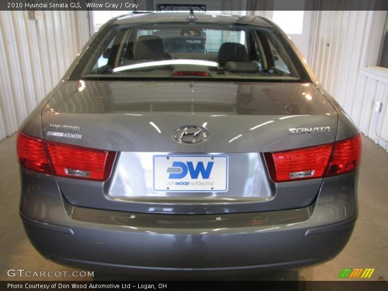 Willow Gray / Gray 2010 Hyundai Sonata GLS