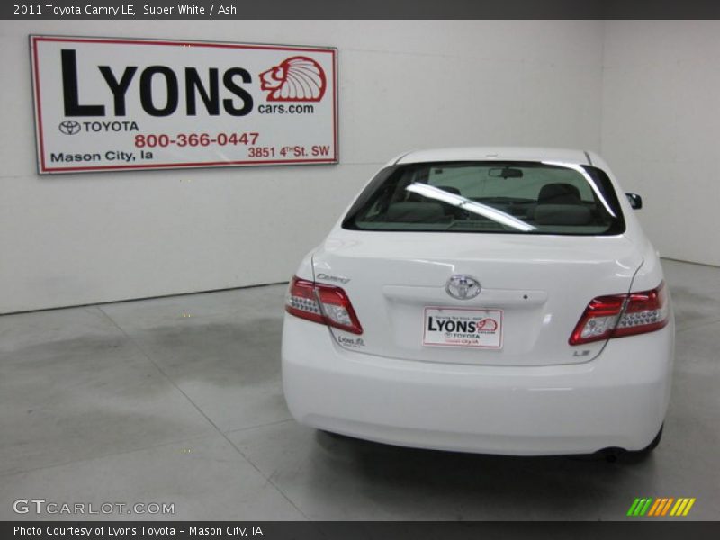 Super White / Ash 2011 Toyota Camry LE