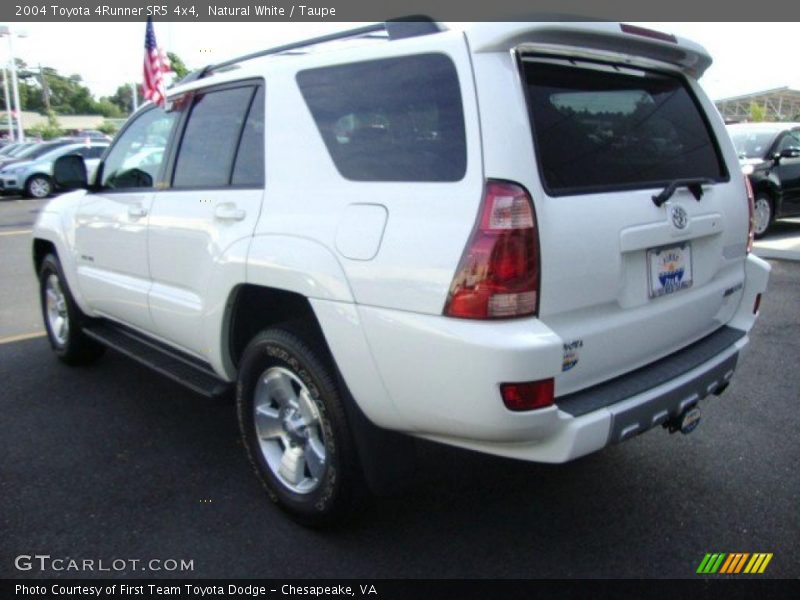 Natural White / Taupe 2004 Toyota 4Runner SR5 4x4