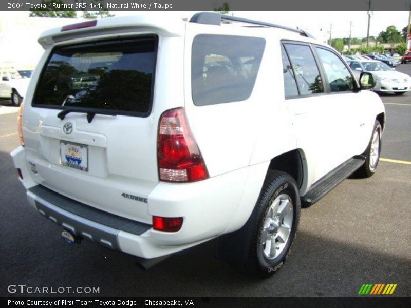 Natural White / Taupe 2004 Toyota 4Runner SR5 4x4