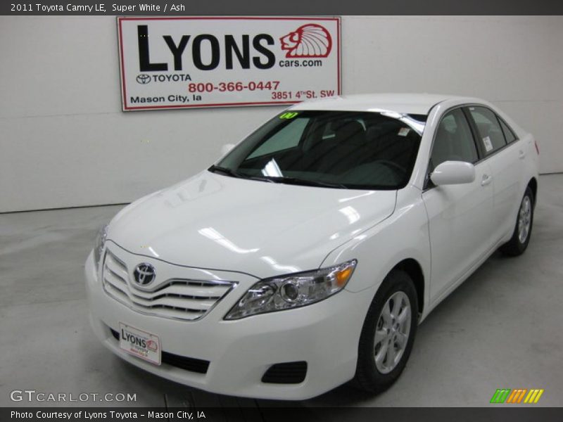 Super White / Ash 2011 Toyota Camry LE