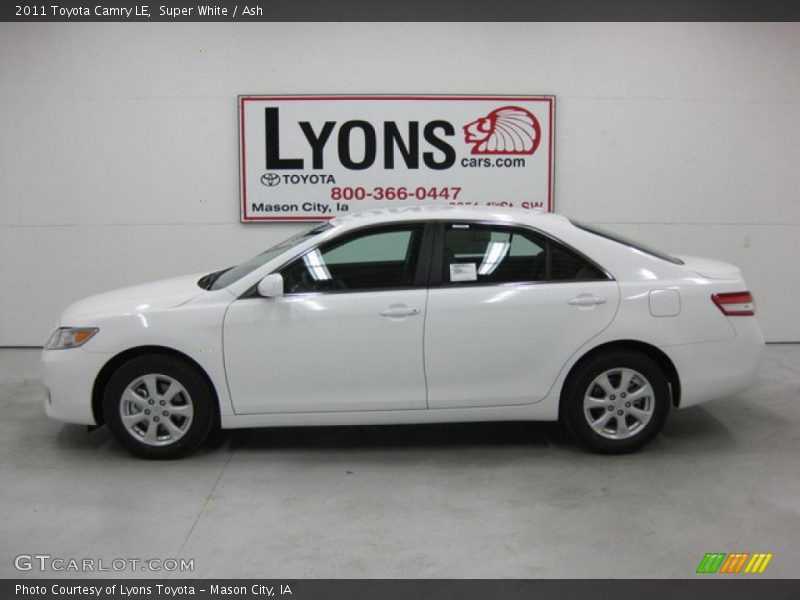 Super White / Ash 2011 Toyota Camry LE