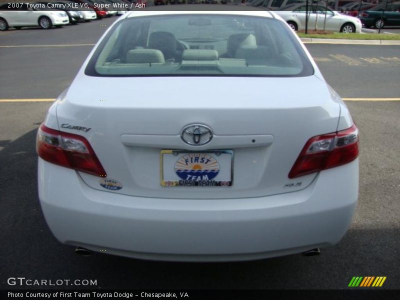 Super White / Ash 2007 Toyota Camry XLE V6