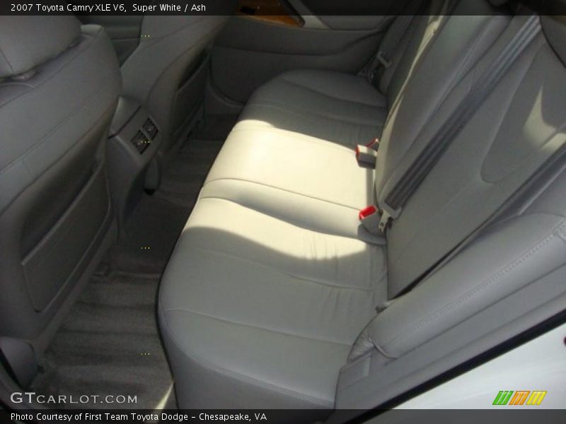 Super White / Ash 2007 Toyota Camry XLE V6