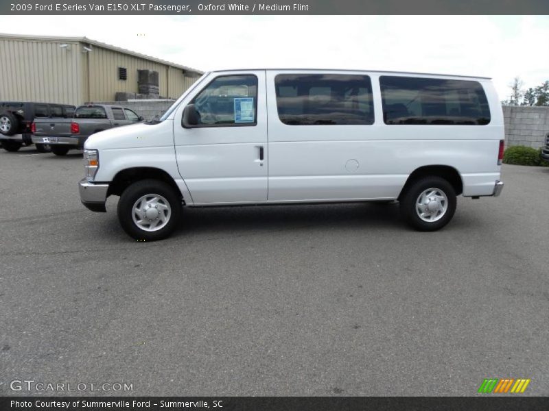 Oxford White / Medium Flint 2009 Ford E Series Van E150 XLT Passenger