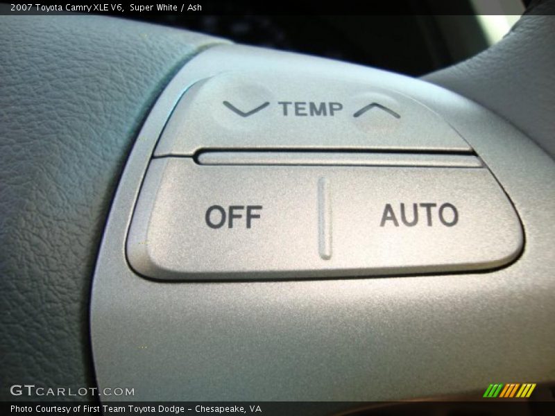 Super White / Ash 2007 Toyota Camry XLE V6
