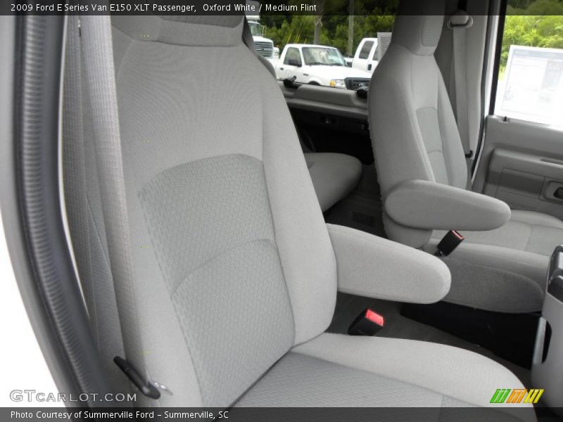 Oxford White / Medium Flint 2009 Ford E Series Van E150 XLT Passenger