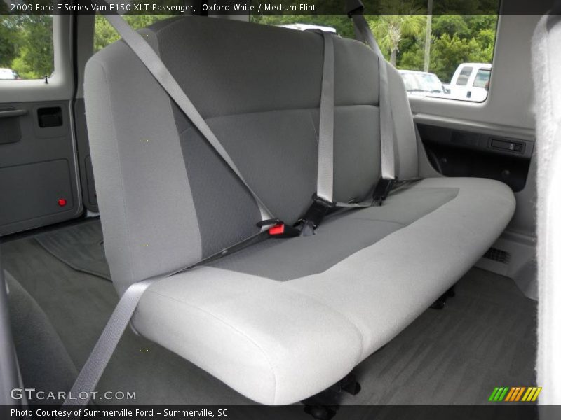 Oxford White / Medium Flint 2009 Ford E Series Van E150 XLT Passenger