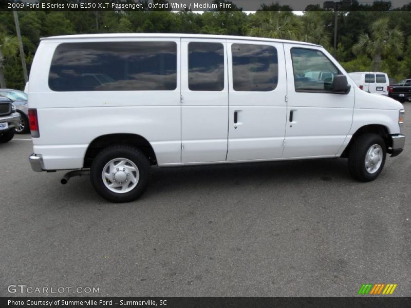 Oxford White / Medium Flint 2009 Ford E Series Van E150 XLT Passenger