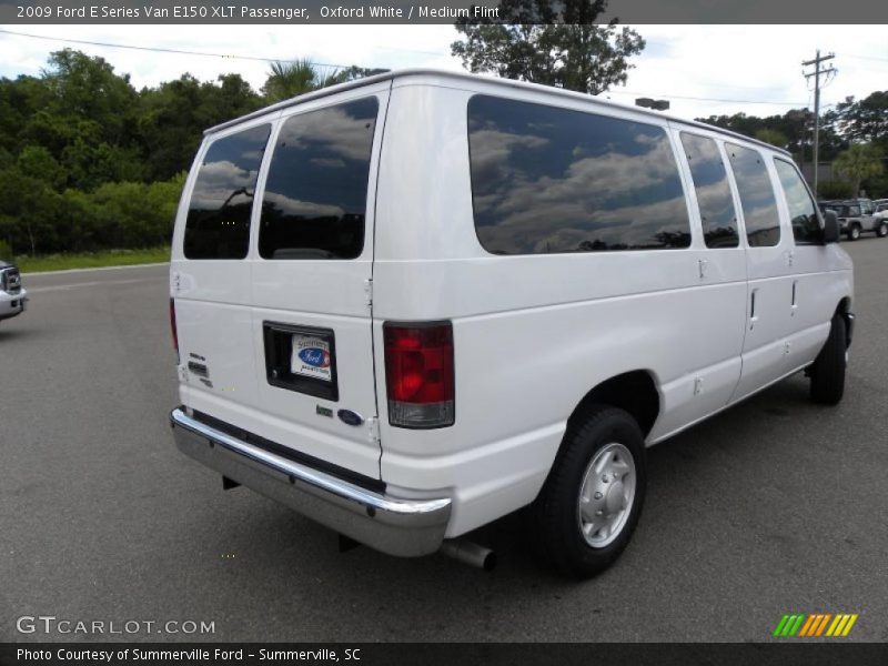 Oxford White / Medium Flint 2009 Ford E Series Van E150 XLT Passenger