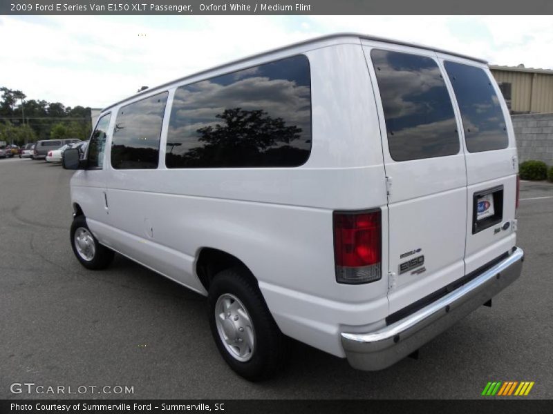 Oxford White / Medium Flint 2009 Ford E Series Van E150 XLT Passenger