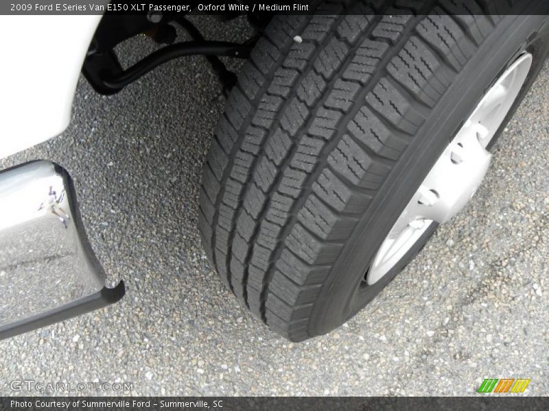 Oxford White / Medium Flint 2009 Ford E Series Van E150 XLT Passenger