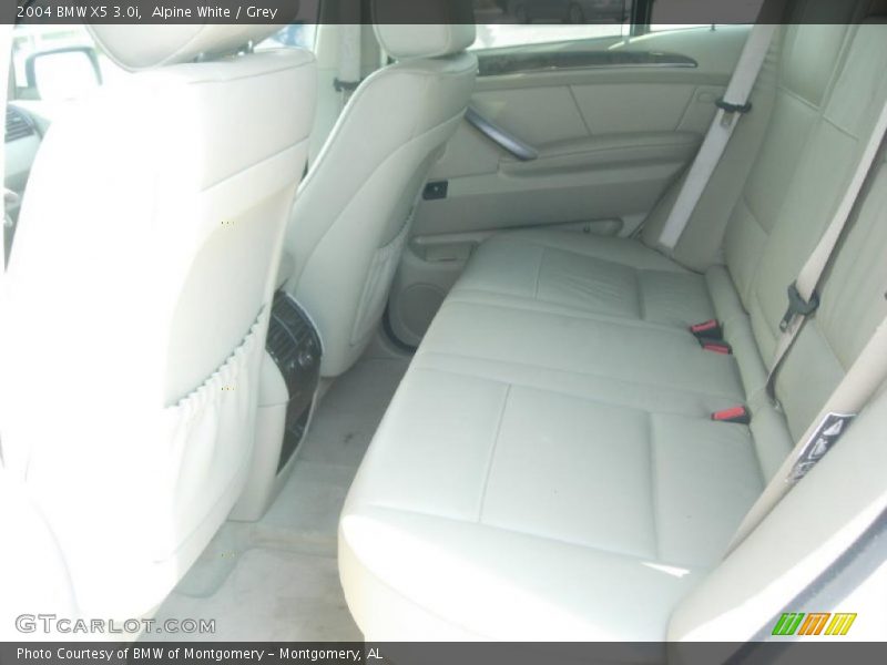 Alpine White / Grey 2004 BMW X5 3.0i