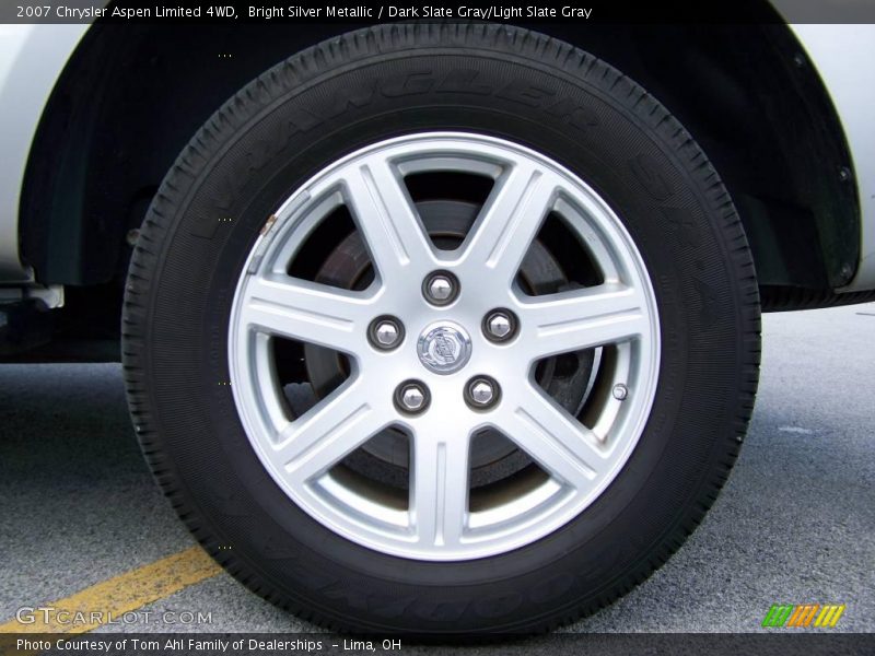 Bright Silver Metallic / Dark Slate Gray/Light Slate Gray 2007 Chrysler Aspen Limited 4WD