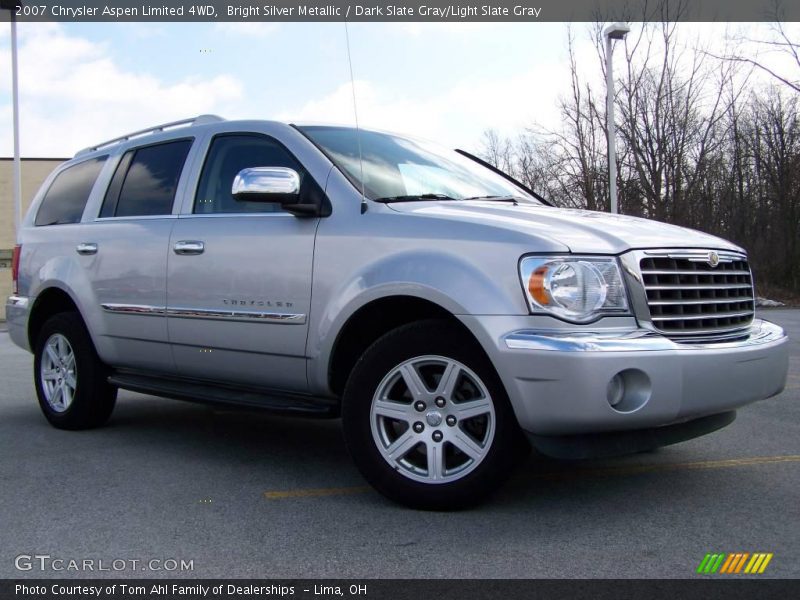 Bright Silver Metallic / Dark Slate Gray/Light Slate Gray 2007 Chrysler Aspen Limited 4WD