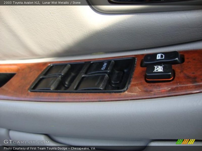 Lunar Mist Metallic / Stone 2003 Toyota Avalon XLS