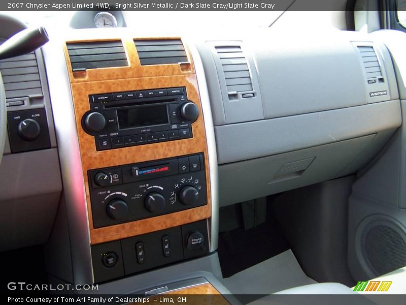 Bright Silver Metallic / Dark Slate Gray/Light Slate Gray 2007 Chrysler Aspen Limited 4WD