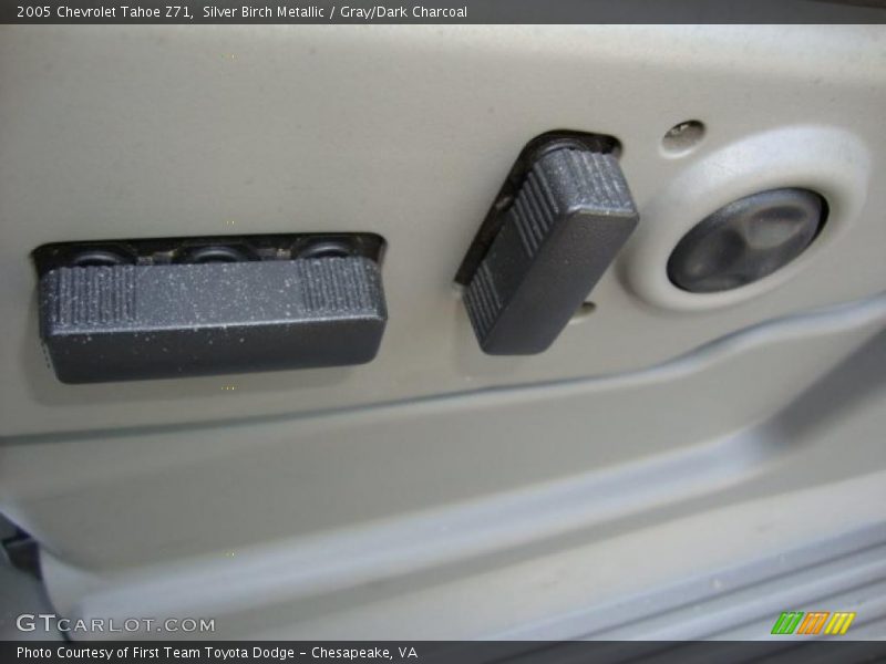 Silver Birch Metallic / Gray/Dark Charcoal 2005 Chevrolet Tahoe Z71