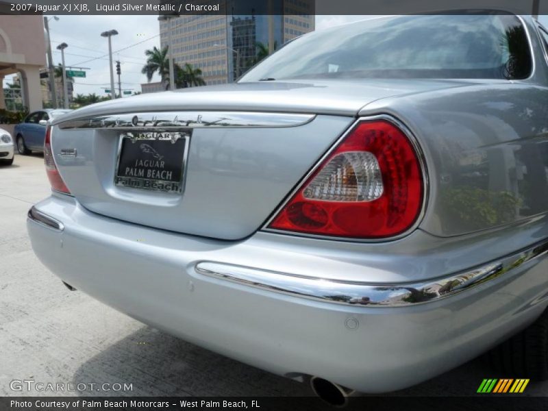 Liquid Silver Metallic / Charcoal 2007 Jaguar XJ XJ8