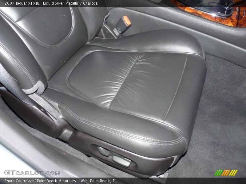 Liquid Silver Metallic / Charcoal 2007 Jaguar XJ XJ8